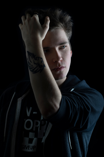 Retrato con luz artificial en estudio